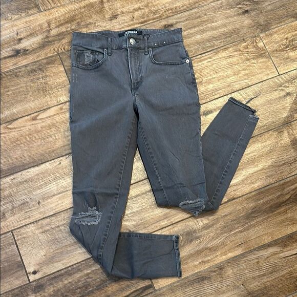 🖤 Express Dark Gray Distressed Ankle Legging Jeans - Size 0 - Picture 1 of 5